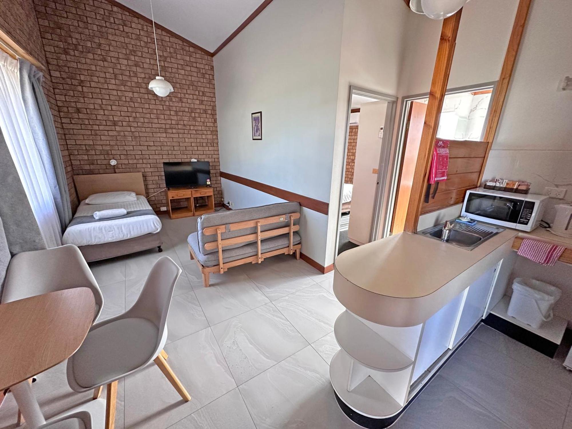 Spa Village Travel Inn Moree Camera foto