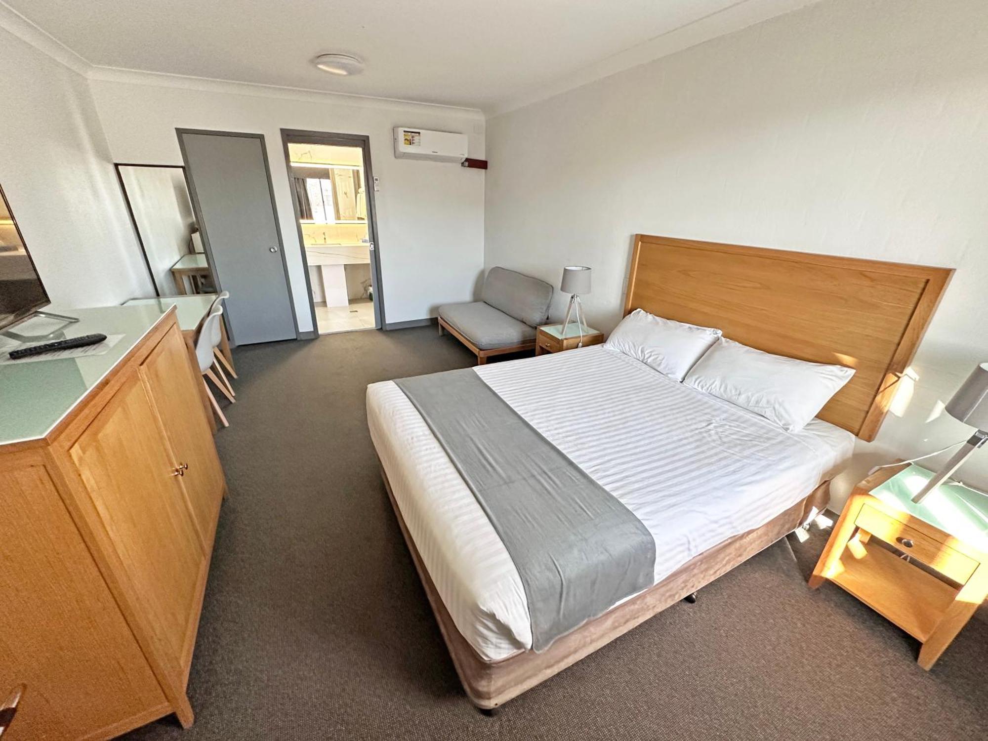 Spa Village Travel Inn Moree Esterno foto